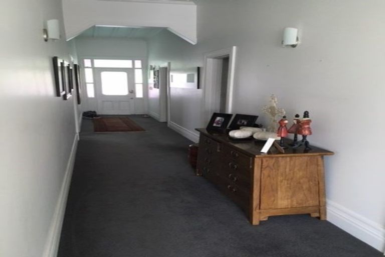 Photo of property in 34 Sentinel Road, Herne Bay, Auckland, 1011