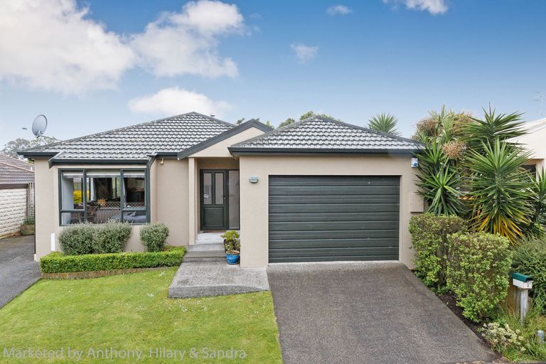 Photo of property in 3 Astrid Court, Awapuni, Palmerston North, 4412