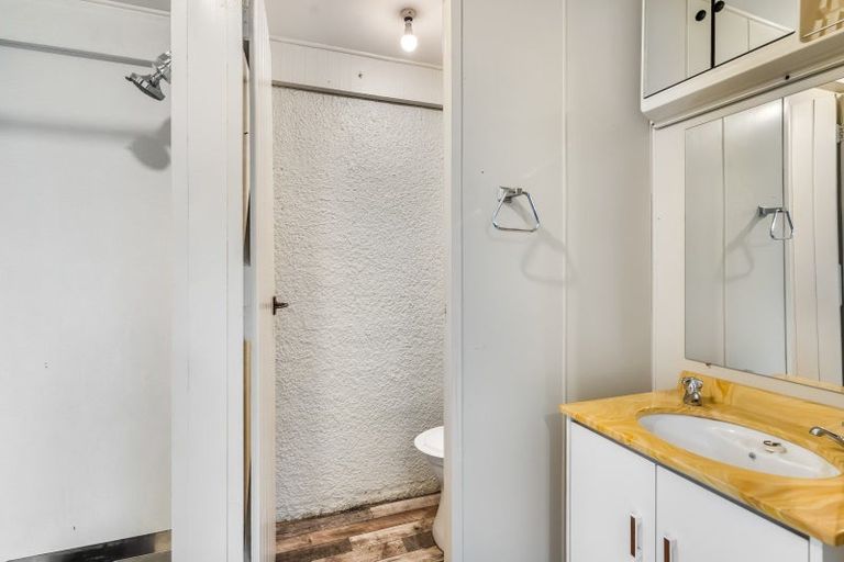 Photo of property in 32 Mary Street, Winton, 9720