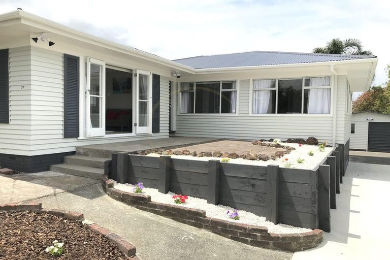 Photo of property in 37 Mckean Avenue, Manurewa, Auckland, 2102