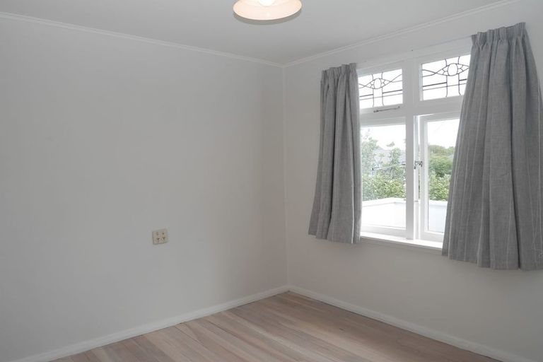 Photo of property in 5 Allen Road, Raumati Beach, Paraparaumu, 5032