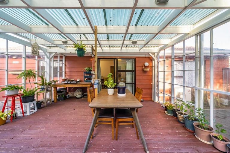 Photo of property in 10 Ordley Grove, Tawa, Wellington, 5028