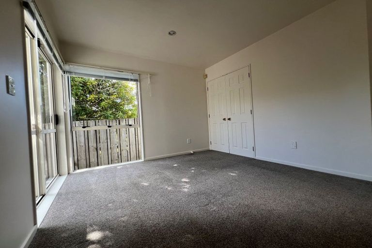 Photo of property in 36a Crichton Terrace, Hauraki, Auckland, 0622