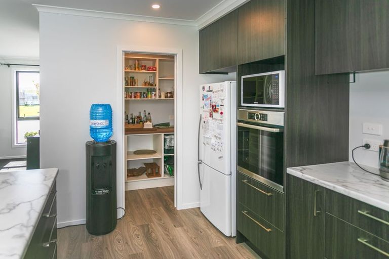 Photo of property in 2 Cherry Lane, Coromandel, 3506