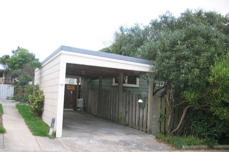 Photo of property in 3 Calypso Street, Grenada North, Wellington, 5028
