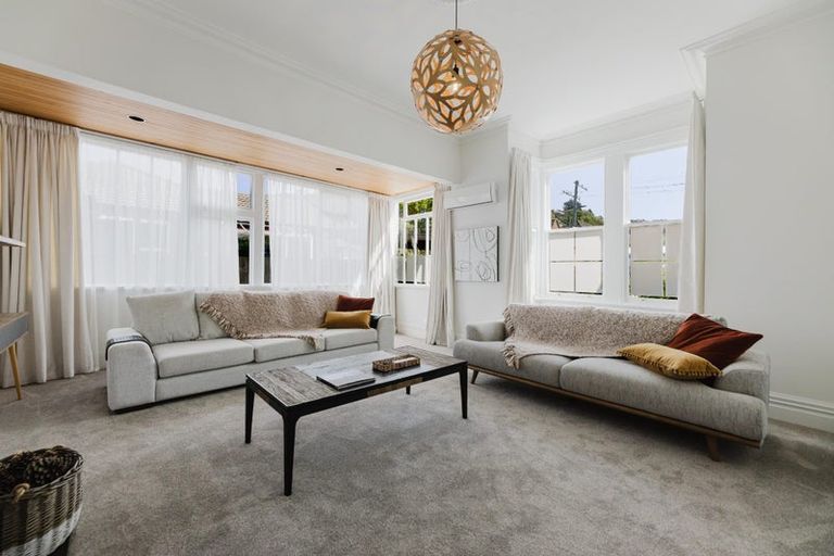 Photo of property in 24 Albert Street, Saint Clair, Dunedin, 9012