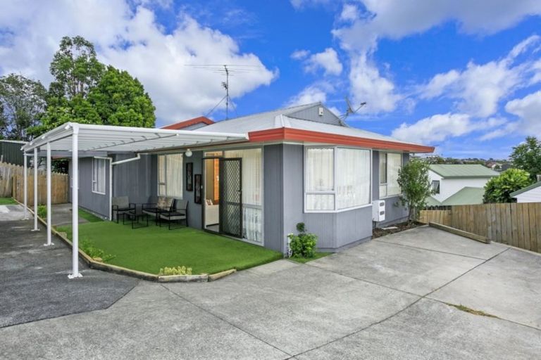 Photo of property in 13 Grenadine Place, Unsworth Heights, Auckland, 0632