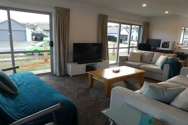 Photo of property in 17 Regent Street, Lower Shotover, Queenstown, 9304