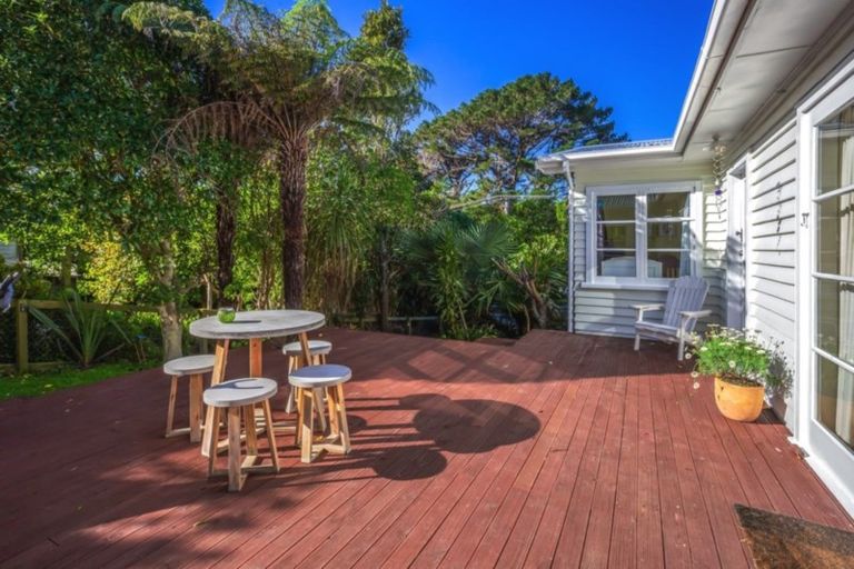 Photo of property in 110 Rawhiti Road, Pukerua Bay, 5026