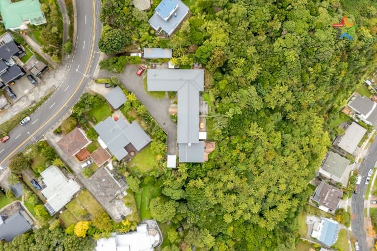 Photo of property in 4/30 London Road, Korokoro, Lower Hutt, 5012