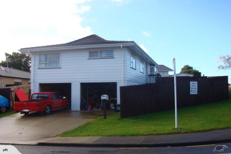 Photo of property in 7 Tudor Road, Henderson, Auckland, 0610