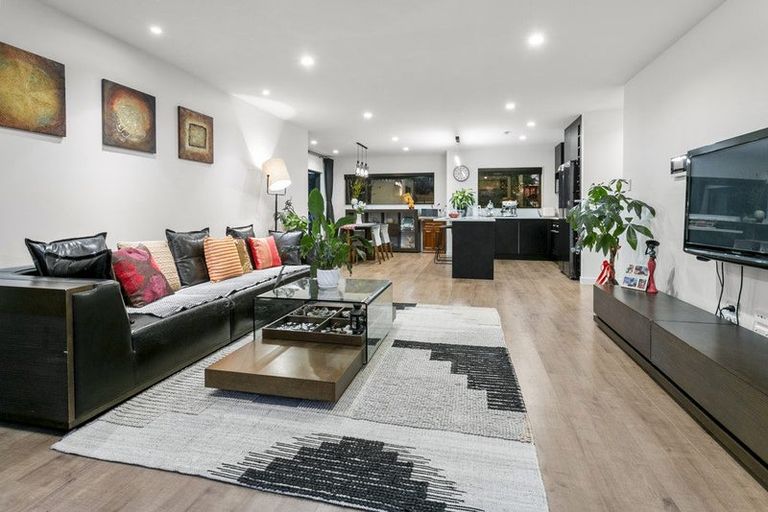 Photo of property in 29a Arrow Road, Forrest Hill, Auckland, 0620