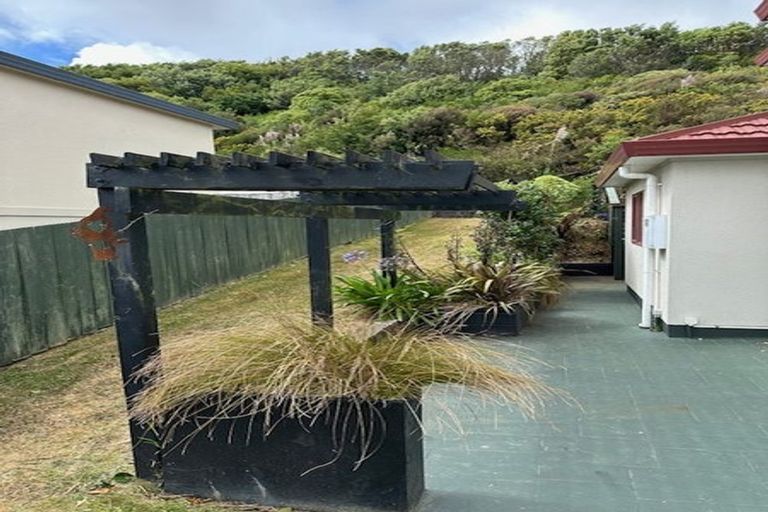 Photo of property in 111 Woodman Drive, Tawa, Wellington, 5028