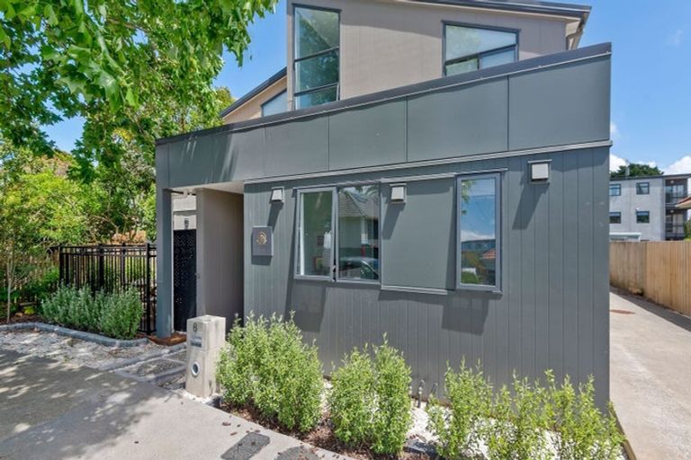 Photo of property in 6 Brookfield Avenue, Onehunga, Auckland, 1061