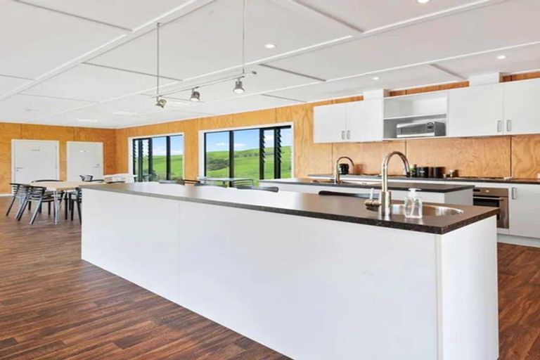 Photo of property in 10 Hinamoki Drive, Kaiwaka, 0573