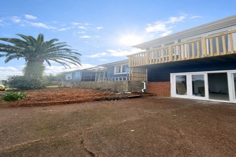 Photo of property in 5 Tiri Road, Manly, Whangaparaoa, 0930