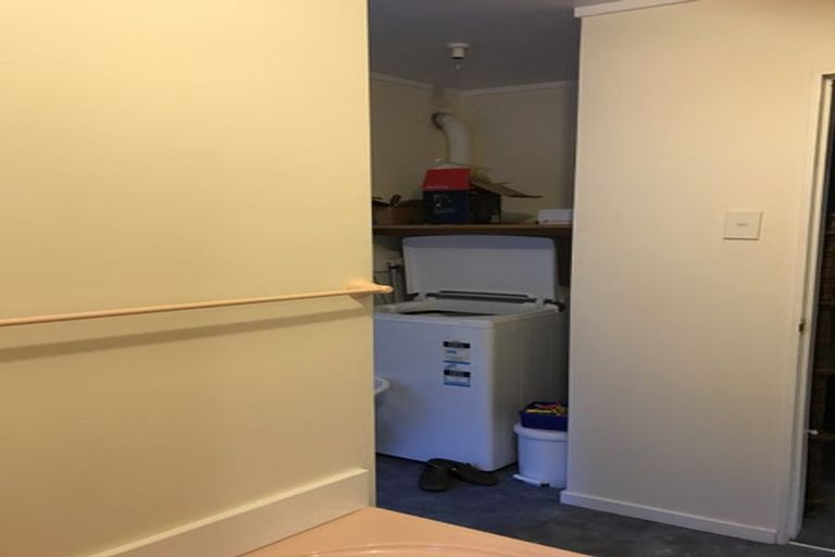 Photo of property in 20 Melrose Road, Island Bay, Wellington, 6023