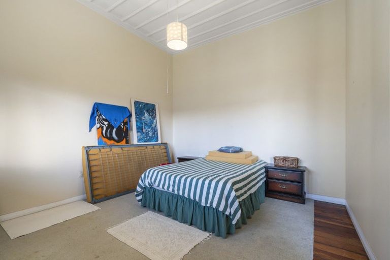 Photo of property in 14 Blackwell Street, Marton, 4710