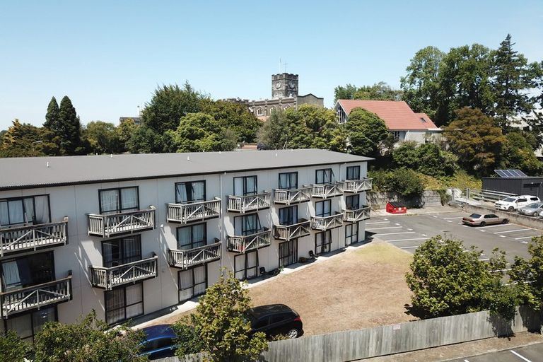 Photo of property in The Barracks, 7 Knox Street, Hamilton Central, Hamilton, 3204