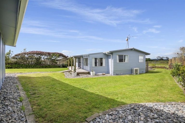 Photo of property in 450 Pukehina Parade, Pukehina, Te Puke, 3189