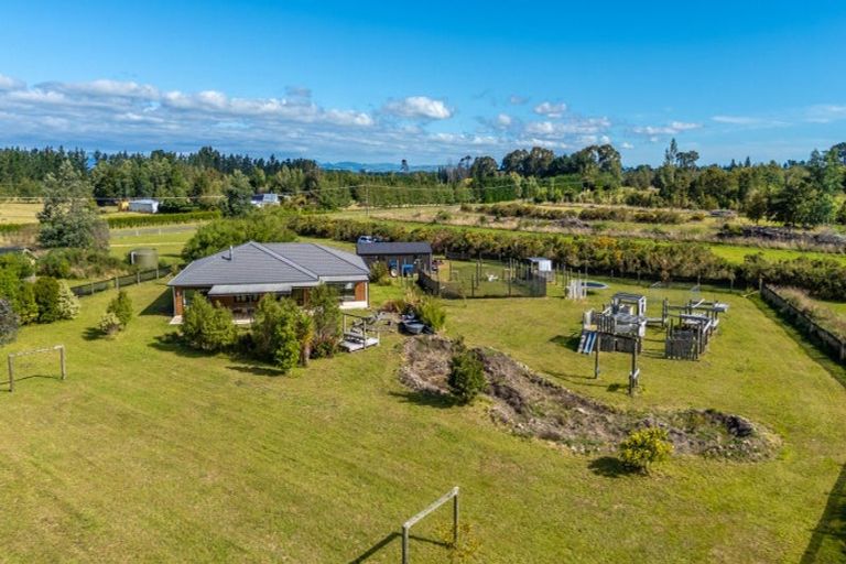 Photo of property in 829 Chester Road, West Taratahi, Carterton, 5791