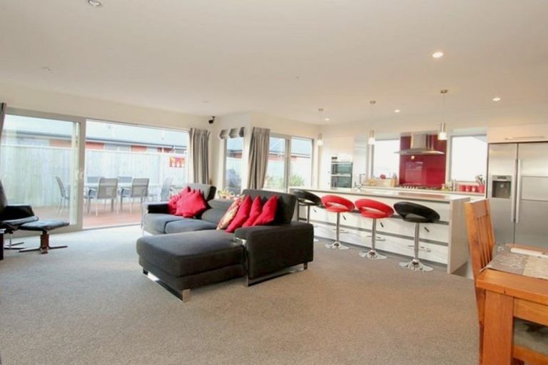 Photo of property in 6 Jacqueline Drive, West Melton, 7618