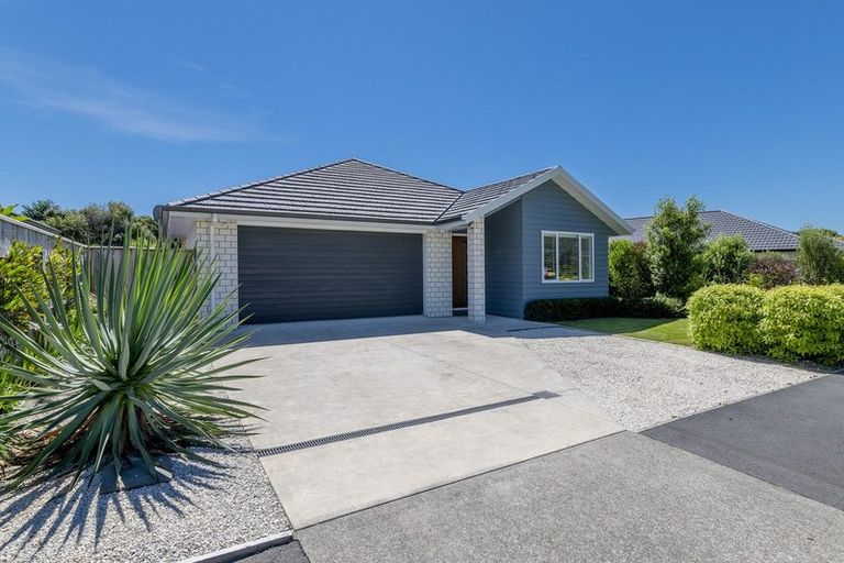Photo of property in 83 Waipunahau Road, Waikanae, 5036