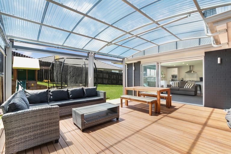 Photo of property in 10 Pyne Crescent, Pokeno, 2402