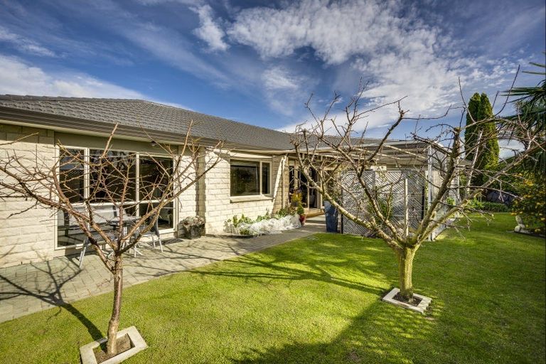 Photo of property in 5 Flemington Place, Taradale, Napier, 4112