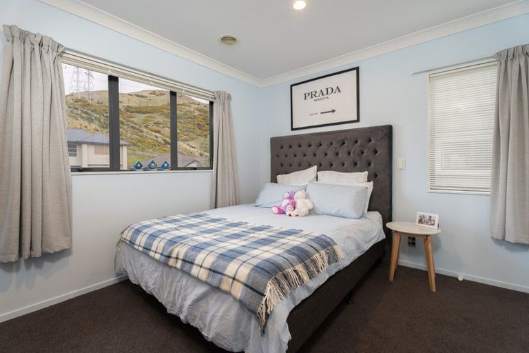 Photo of property in 49 Erlestoke Crescent, Churton Park, Wellington, 6037