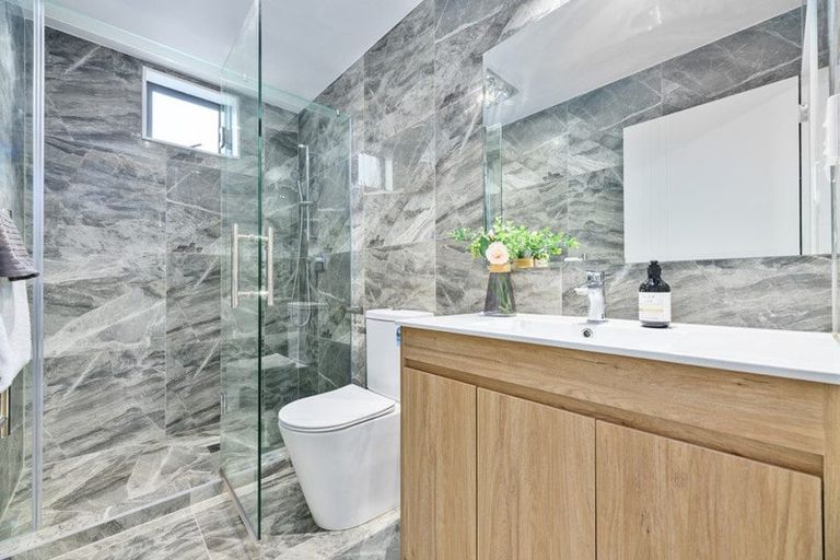 Photo of property in 5 Nephrite Lane, Henderson, Auckland, 0610