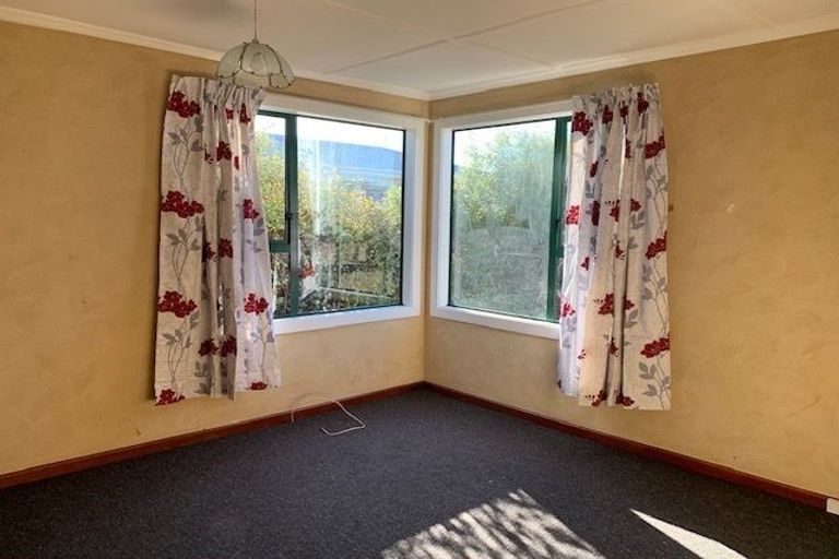 Photo of property in 111 Kitchener Street, Gore, 9710