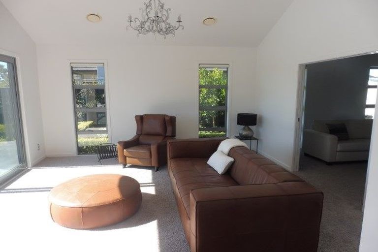 Photo of property in 25 Amokura Crescent, Flagstaff, Hamilton, 3210