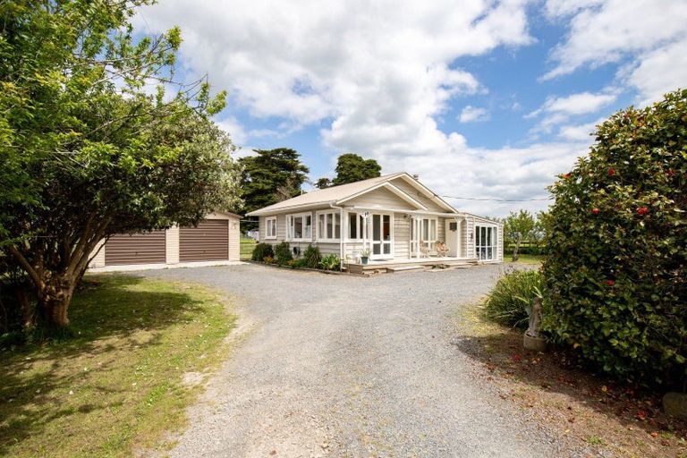 Photo of property in 898 State Highway 25, Waitakaruru, Thames, 3576