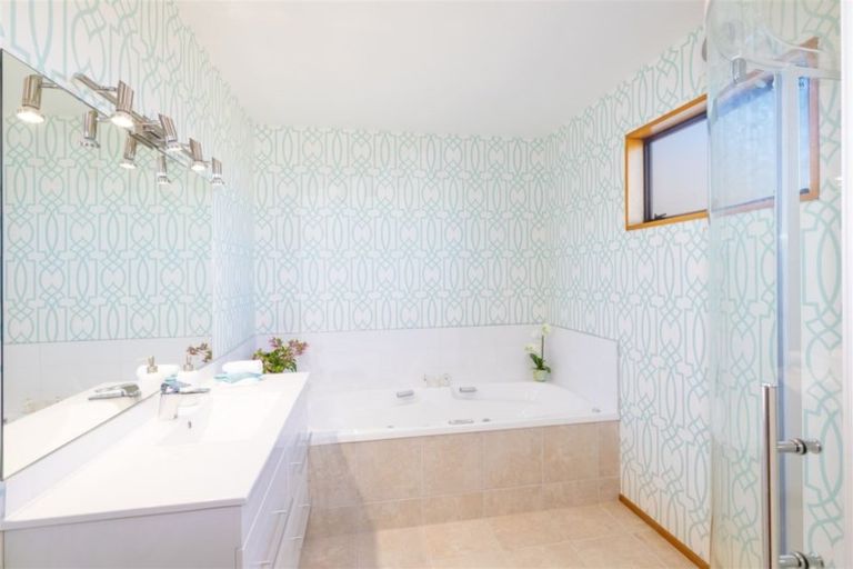 Photo of property in 23 Ilam Park Place, Ilam, Christchurch, 8041