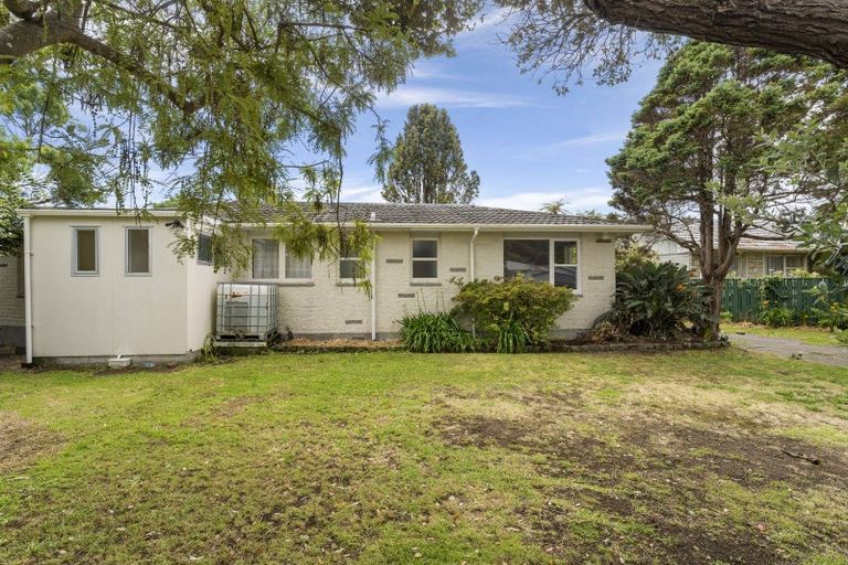 Photo of property in 5 Awatea Avenue, Paraparaumu, 5032