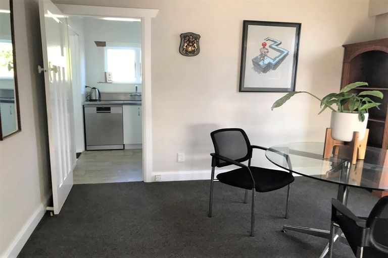 Photo of property in 168 Lemon Street, Strandon, New Plymouth, 4312