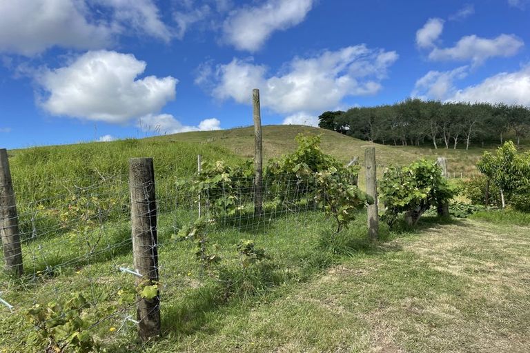 Photo of property in Dunkerron Farm, 852 Oneriri Road, Kaiwaka, 0573
