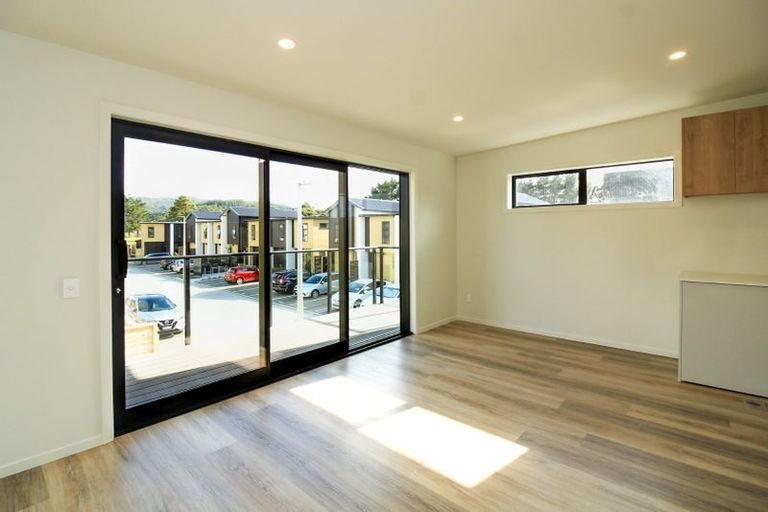 Photo of property in 19-19a The Strand, Wainuiomata, Lower Hutt, 5014