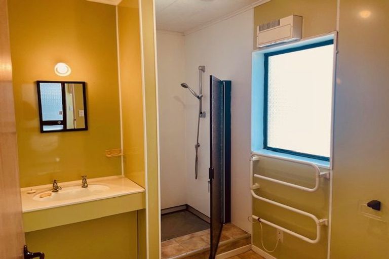 Photo of property in 80 Michael Road, Paraparaumu Beach, Paraparaumu, 5032