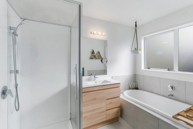 Photo of property in 1/142 Petrie Street, Richmond, Christchurch, 8013