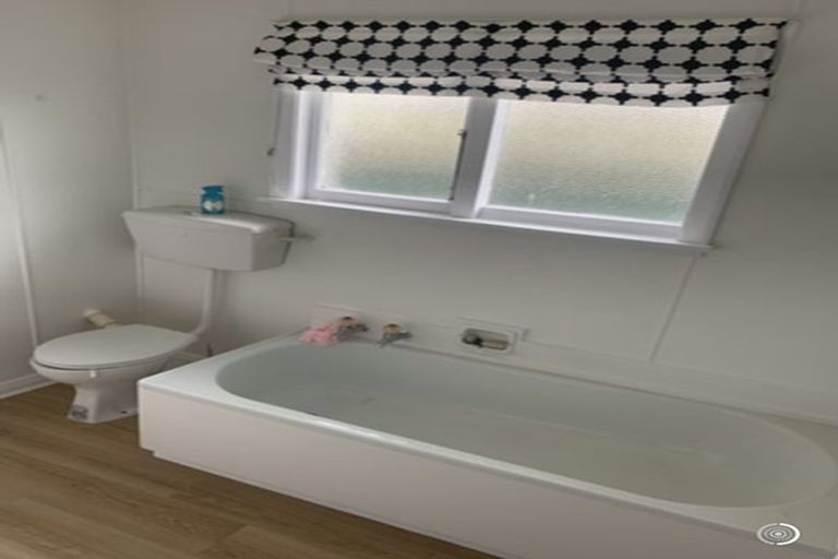 Photo of property in 2/131b Mcfaddens Road, Saint Albans, Christchurch, 8052