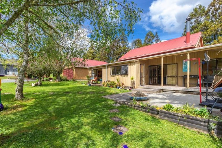 Photo of property in 1110 Whangaripo Valley Road, Whangaripo, Wellsford, 0972