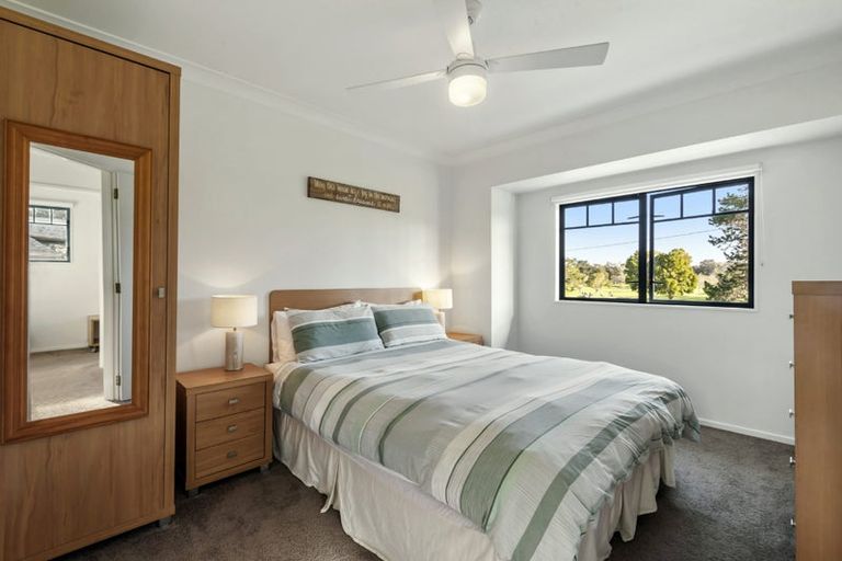 Photo of property in 54 Wairoa Road, Narrow Neck, Auckland, 0624