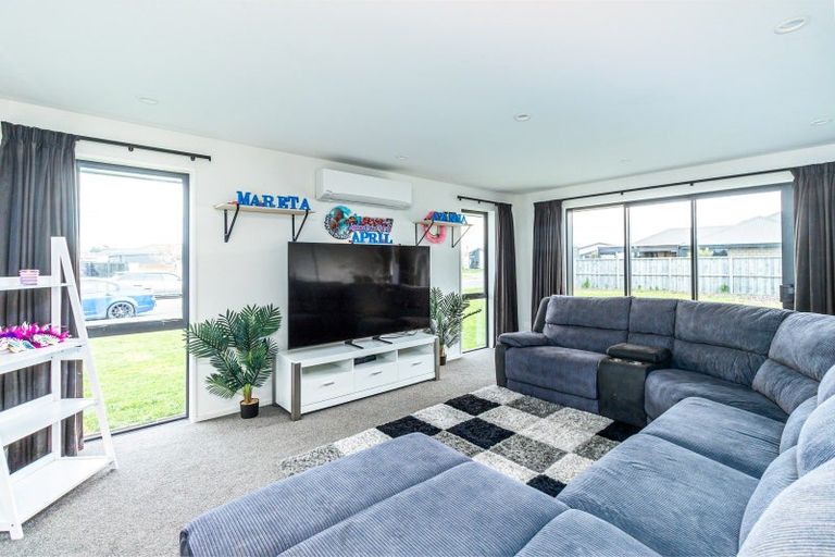 Photo of property in 3 Roxburgh Place, Tinwald, Ashburton, 7700