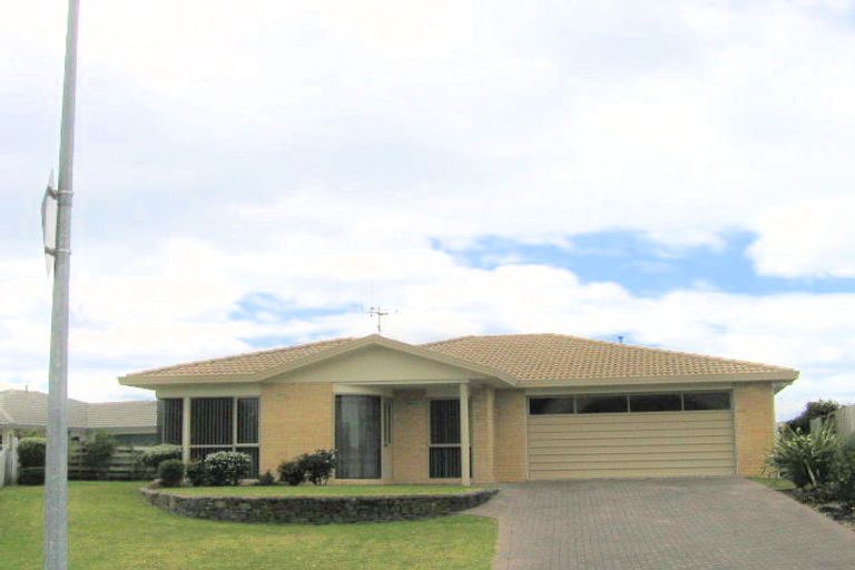 Photo of property in 8 Halesia Place, Mount Maunganui, 3116