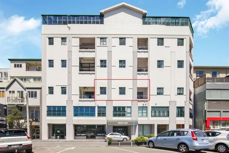 Photo of property in Tennyson Apartments, 19/25 Tennyson Street, Te Aro, Wellington, 6011