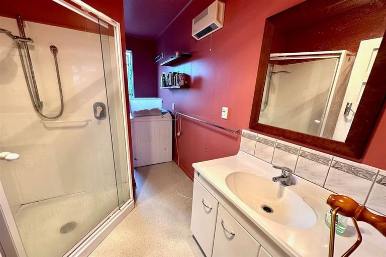 Photo of property in 3 Christie Street, Balclutha, 9230