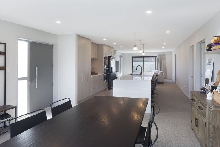 Photo of property in 3 Glenbarr Lane, Broomfield, Christchurch, 8042