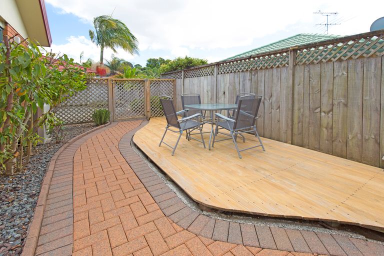 Photo of property in 32 Red Hibiscus Road, Stanmore Bay, Whangaparaoa, 0932